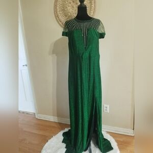 SHEIN Emerald Green Maxi Evening Dress with Sheer Rhinestone Yoke